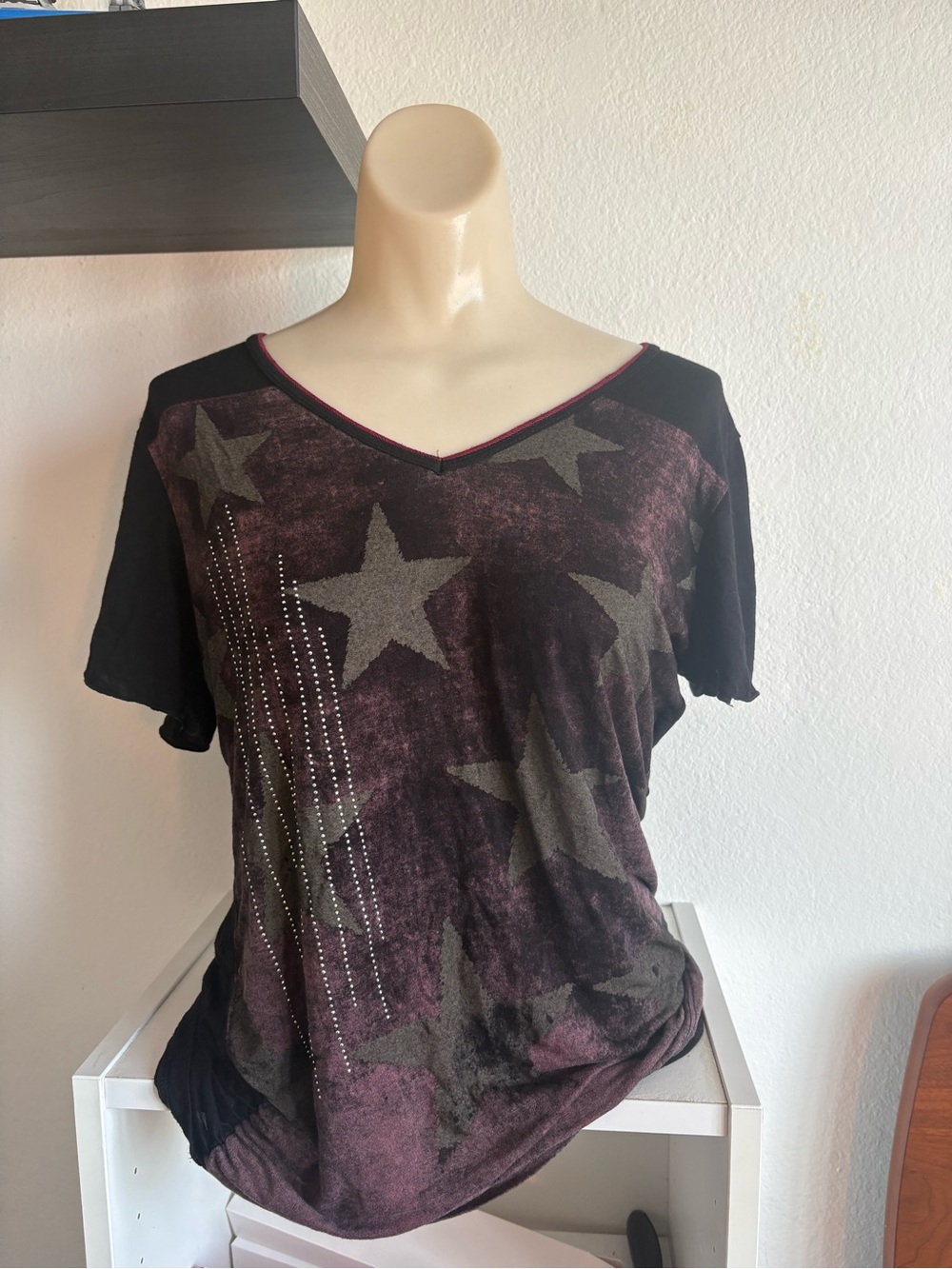 Vanilla Sugar Black and Burgundy Star Studded V-Neck Tee
